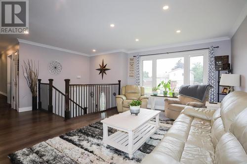 9 Taskar Dr, Sault Ste. Marie, ON - Indoor Photo Showing Living Room