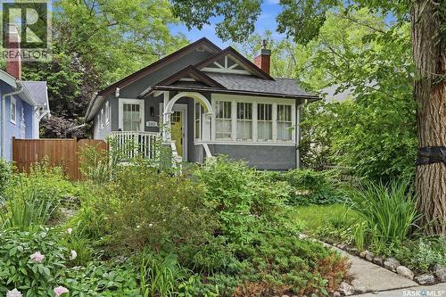 2221 Montague STREET  Regina, SK S4T 3K2