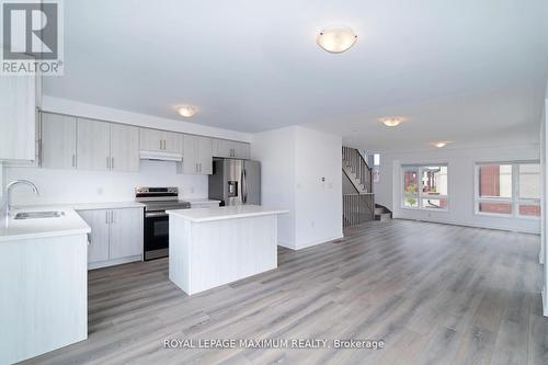 1383 Bradenton Path, Oshawa, ON 