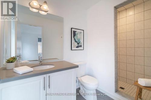 1383 Bradenton Path, Oshawa, ON 