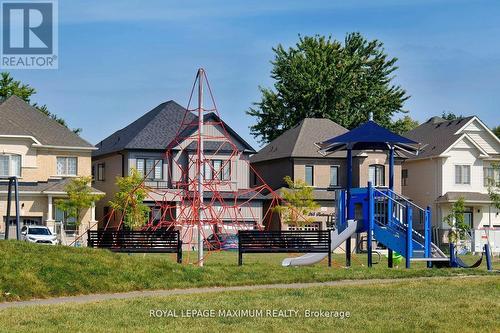 1383 Bradenton Path, Oshawa, ON 