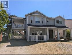 1425 Highland Drive S Kelowna, BC V1Y 3W3