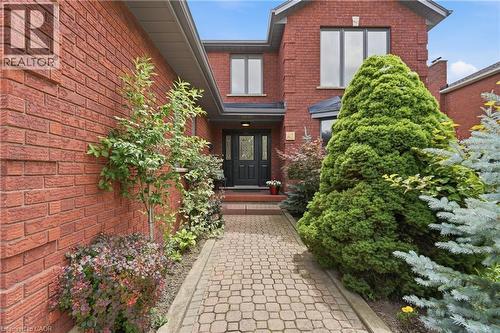 42 Fox Run, Brantford, ON - Outdoor