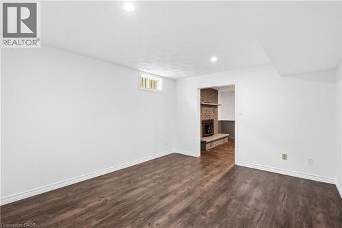 42 Fox Run, Brantford, ON - Indoor Photo Showing Other Room