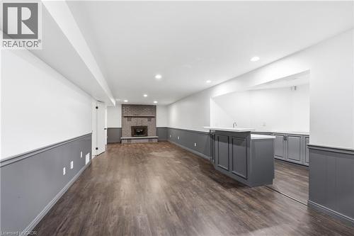 42 Fox Run, Brantford, ON - Indoor Photo Showing Other Room
