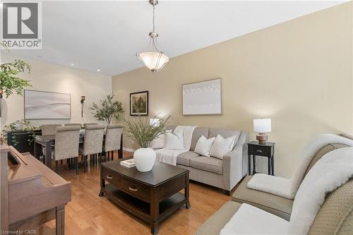 30 Doon Mills Drive, Kitchener, ON - Indoor Photo Showing Living Room