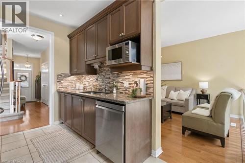 30 Doon Mills Drive, Kitchener, ON - Indoor Photo Showing Kitchen