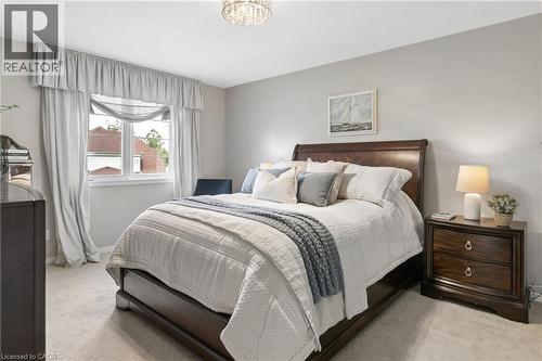 30 Doon Mills Drive, Kitchener, ON - Indoor Photo Showing Bedroom