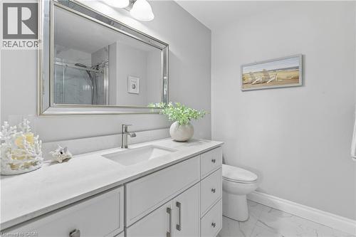30 Doon Mills Drive, Kitchener, ON - Indoor Photo Showing Bathroom