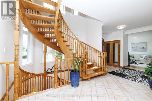 Front Foyer - 6 Jacob'S Landing, Grimsby (Grimsby Beach), ON 