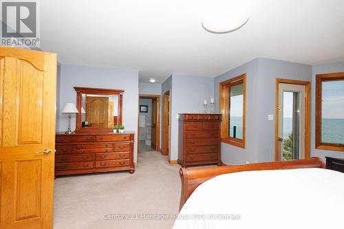 Primary Bedroom Retreat - 6 Jacob'S Landing, Grimsby (Grimsby Beach), ON 