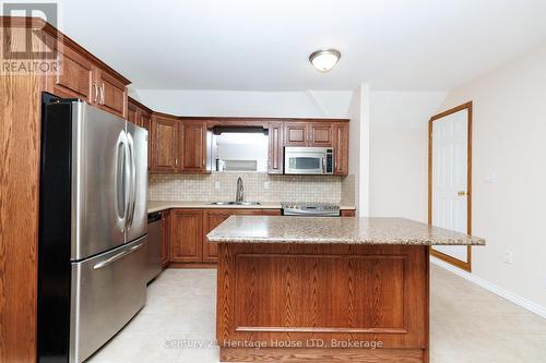 In Law Suite #2 Above Garage - 6 Jacob'S Landing, Grimsby (Grimsby Beach), ON 