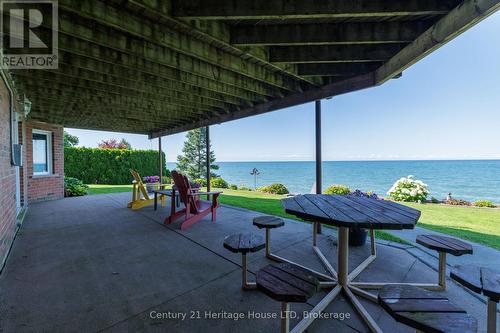 Covered lower patio - 6 Jacob'S Landing, Grimsby (Grimsby Beach), ON 