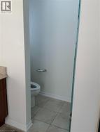 Image quality insufficient for description - 