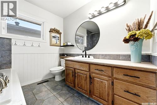 4220 Hillsdale Street, Regina, SK 