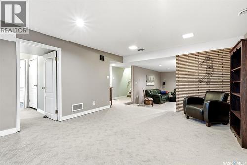 4220 Hillsdale Street, Regina, SK 
