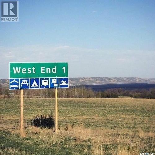 Walleye Acreage H, West End, SK 