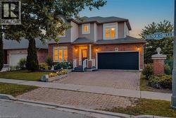620 MUNICH Circle  Waterloo, ON N2V 2L6