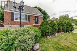 192 MAJOR MACKENZIE DRIVE E Richmond Hill, ON L4C 1H5