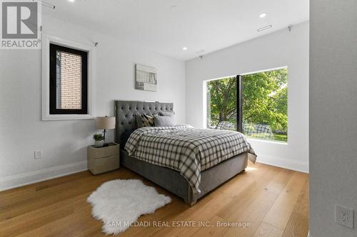 9 Earl Street, Mississauga, ON 