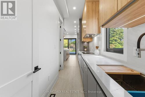 9 Earl Street, Mississauga, ON 
