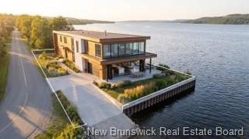 663 Gondola Point Rd, Quispamsis, NB 