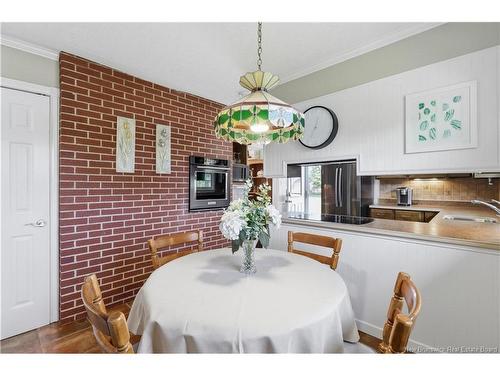 102 Anderson St, Fredericton, NB 