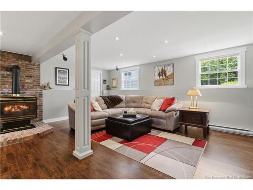 102 Anderson St, Fredericton, NB 