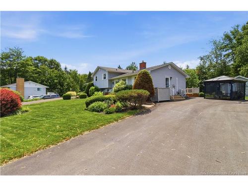102 Anderson St, Fredericton, NB 