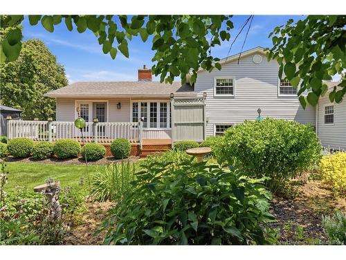 102 Anderson St, Fredericton, NB 