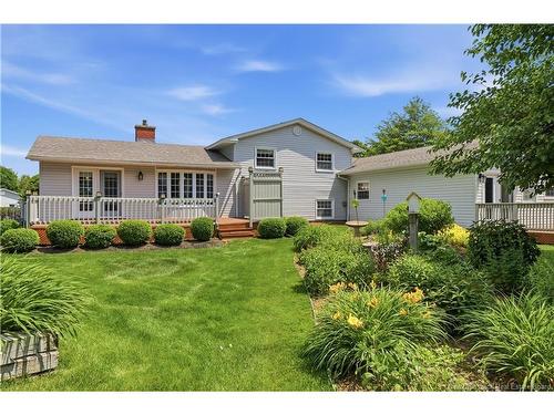 102 Anderson St, Fredericton, NB 