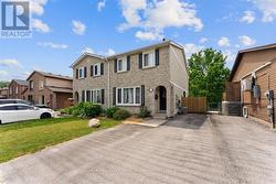 134 LONDONDERRY STREET Oshawa, ON L1J 6Z3