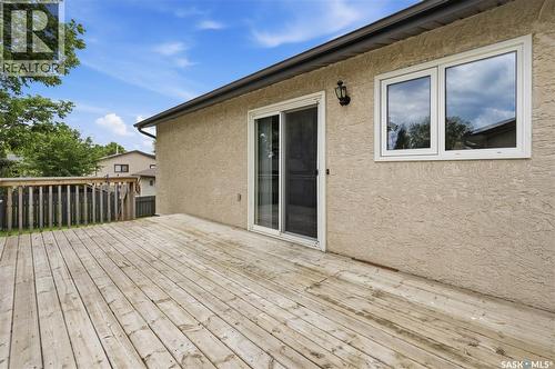1027 Victory Crescent, Regina, SK 