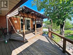 Bunkie/gazebo w private deck - 