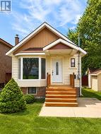 36 RIDGE ROAD Toronto, ON M3M 1C7