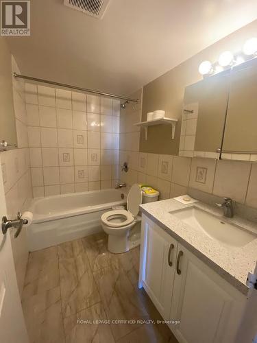 1610 - 5 Shady Golfway, Toronto, ON - Indoor Photo Showing Bathroom