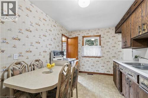 74 Ross Avenue, Kitchener, ON - Indoor