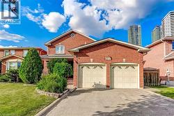 4217 SCHNEIDER Court  Mississauga, ON L5B 3N8