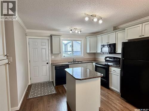405 315 Hampton Circle, Saskatoon, SK - Indoor Photo Showing Kitchen With Double Sink