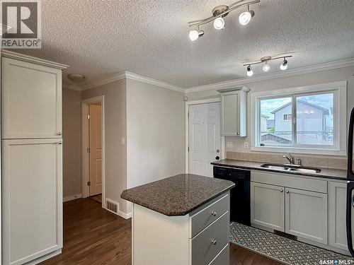 405 315 Hampton Circle, Saskatoon, SK - Indoor Photo Showing Kitchen With Double Sink