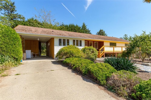 2566 Hastings Rd, Chemainus, BC 