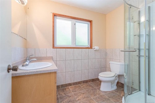 2566 Hastings Rd, Chemainus, BC 