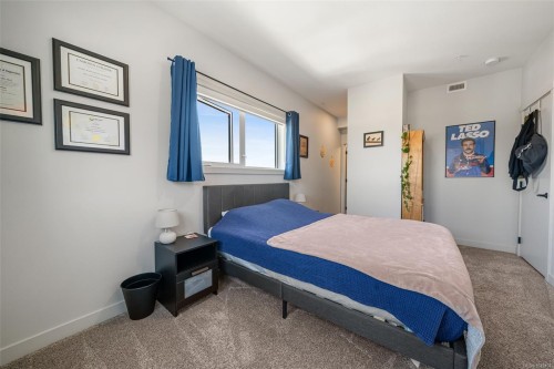 #302-2469 Gateway Rd, Langford, BC 