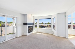 #304-327 Prideaux St Nanaimo, BC V9R 2N4
