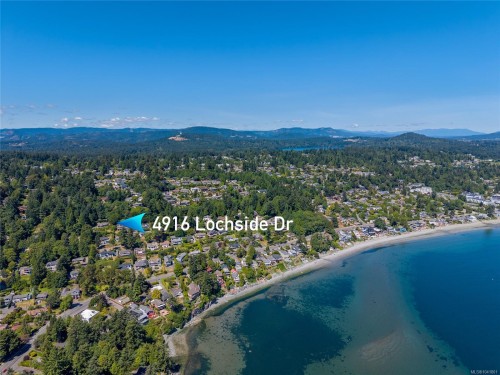 4916 Lochside Dr, Saanich, BC 