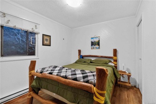 4916 Lochside Dr, Saanich, BC 