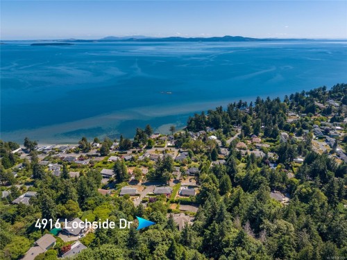 4916 Lochside Dr, Saanich, BC 