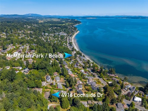 4916 Lochside Dr, Saanich, BC 