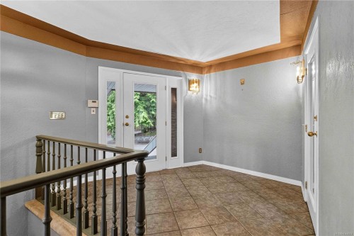 4916 Lochside Dr, Saanich, BC 