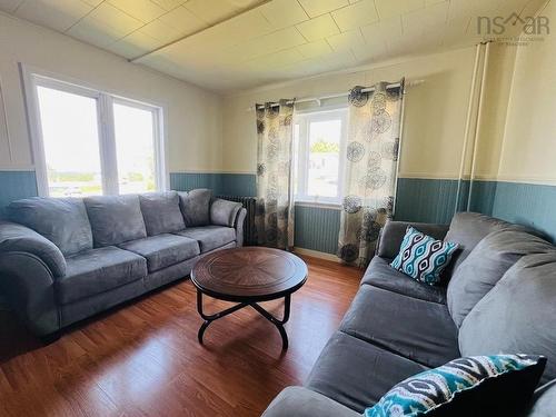30 Junction Road, Springhill, NS 